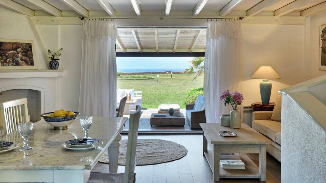 Soleado Beachfront Villa Skála Foúrkas エクステリア 写真
